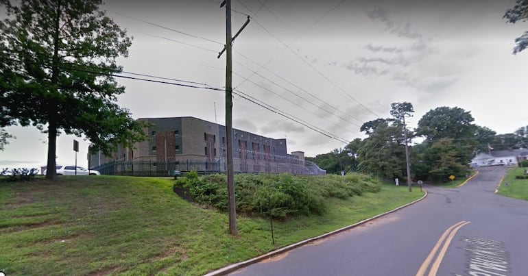 Exterior de la Instalación Correccional del Condado de Monmouth en la que está recluida la exdiputada.