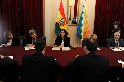 La canciller interina de Bolivia, Karen Longaric, en una reunión con embajadores de la Unión Europea, este jueves en La Paz.