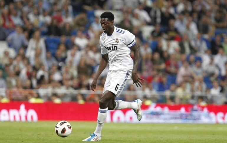 Emmanuel Adebayor, Olimpia.