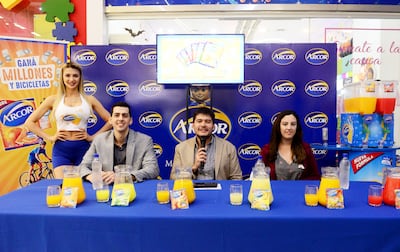 Representantes de Arcor dieron a conocer la mecánica de la nueva promoción de jugos en polvo.