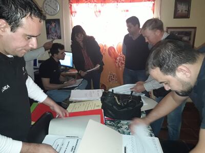 Un equipo del Ministerio Público allano la Municipalidad de Fuerte Olimpo.