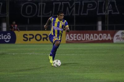 Julio Irrazábal fue suspendido por un partido.