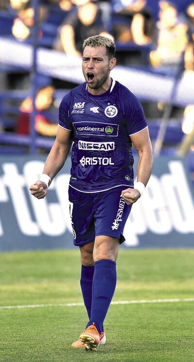 Nildo Arturo Viera Recalde (26 años) es una de las opciones de gol en el equipo de Sol de América que ahora lo dirige el técnico argentino Luis Islas y que prepara el estreno del volante Diego Valdez, una de las recientes incorporaciones.