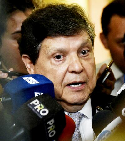 Euclides Acevedo, ministro del Interior y profesor de la Escuela de  Estrategia Policial (Isepol).