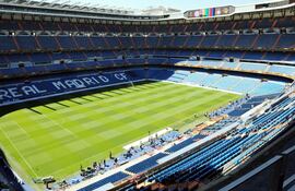 estadio-santiago-bernabeu-del-real-madrid-elegido-por-la-conmebol-para-la-final-del-domingo-de-la-libertadores-afp-213532000000-1781995.jpg