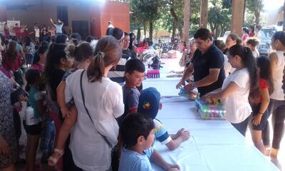 Cada niño recibió una sorpresa de los Reyes Magos.