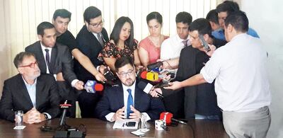 Pedro Ovelar anunció un hábeas corpus y que Cartes se pondrá a disposición.