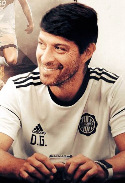 Daniel Óscar Garnero (50), entrenador franjeado.