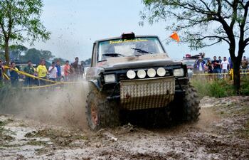 la-temporada-de-todoterreno-4x4-del-club-cateura-se-pondra-en-marcha-manana-a-partir-de-las-1000-en-el-autodromo-ruben-dumot--212134000000-1680271.jpg