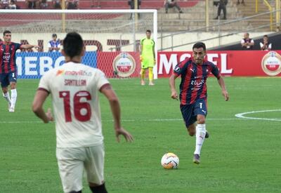 Universitario, Cerro Porteño