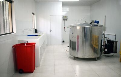 Esta será el área de recepción de materia prima y aseo. La fábrica operará con tres personas, una en el área de procesamiento, otra en atención al cliente y la tercera en el gerenciamiento.