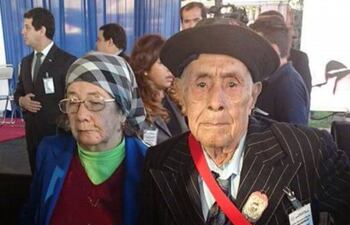 justo-ayala-ruiz-veterano-de-la-guerra-del-chaco-murio-ayer-en-la-foto-con-su-esposa-victorina-fernandez--224211000000-1438686.jpg