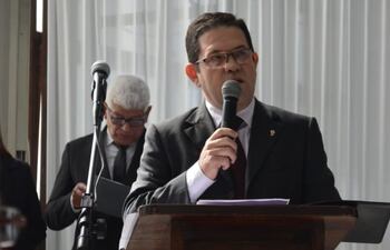 el-nuevo-presidente-del-ips-armando-rodriguez-informa-su-programa-de-trabajo-durante-el-acto-de-toma-de-posesion-de-la-previsional--204536000000-1747543.jpg