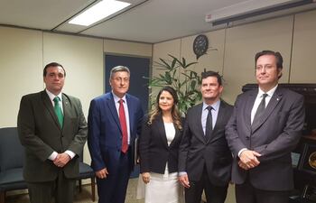 La ministra de Justicia visitó una cárcel de máxima seguridad en Brasil para conocer el sistema disciplinario que podría ser implementado en nuestro país.