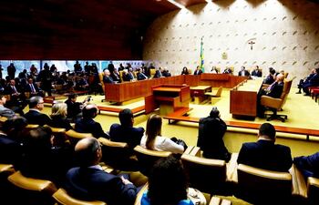 la-censura-dictada-por-el-supremo-contra-dos-publicaciones-unio-al-presidente-de-brasil-jair-bolsonaro-a-la-oposicion-de-izquierdas-y-a-la-prensa--193216000000-1824647.jpg