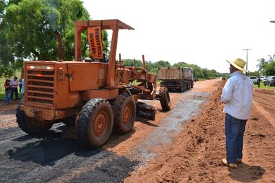 Comenzó el asfaltado de camino en la Loma, distrito de San Juan Bautista, Misiones.