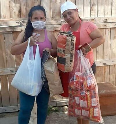 Además de almuerzos, también se sirven meriendas, todo con base en donaciones.