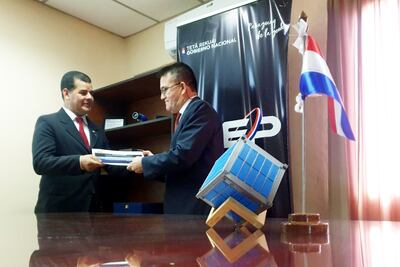 Emilio Grance fue uno de los distinguidos por el presidente de la AEP, Cnel. (SR) Liduvino Vielman.