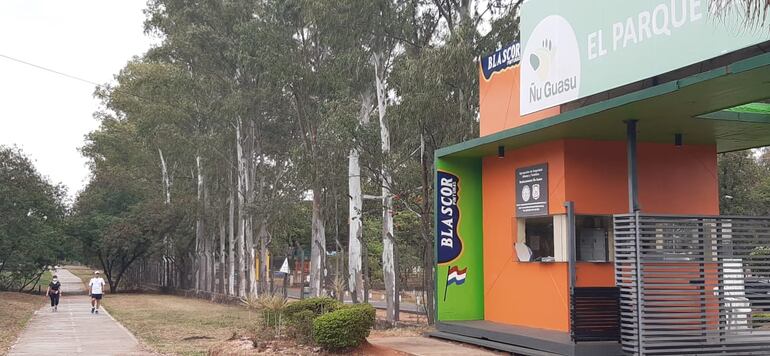 La cuarentena inteligente permite la realización de caminatas de 06:00 a 08:00, para mayores de 60, y de 09:00 a 19:00, para niños a partir de 10 años y adultos de hasta 59 años de edad.