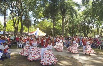 la-2-edicion-de-la-fiesta-del-pueblo-reunio-a-centenares-de-vecinos-del-distrito-de-humaita-que-coincidiendo-con-la-fecha-fundacional-este-event-200557000000-1554099.jpg