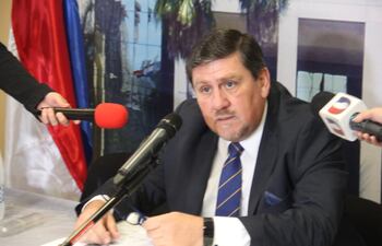 El presidente del Congreso dijo que el Estado "le declara la guerra" a las organizaciones criminales.