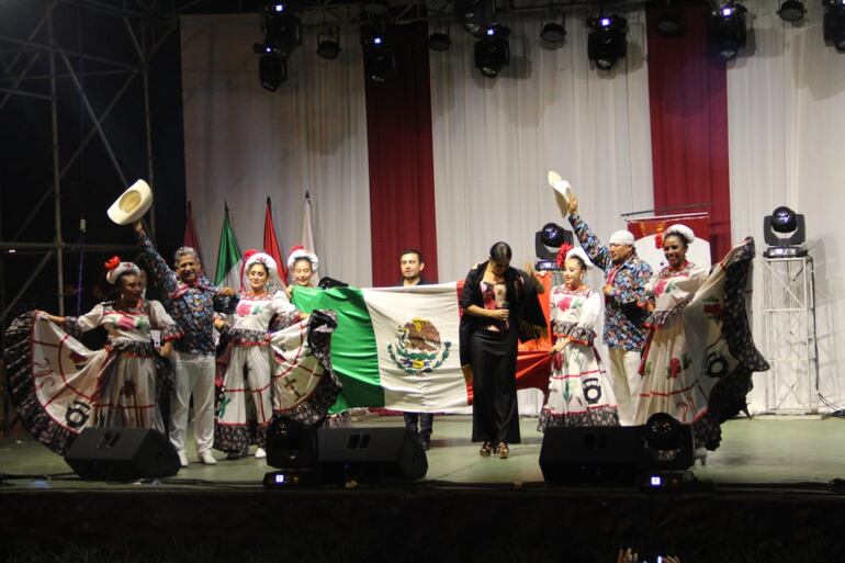 Festejos por aniversario de Ñemby.