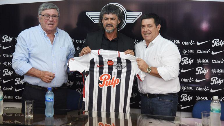 Leonel Álvarez, Libertad.