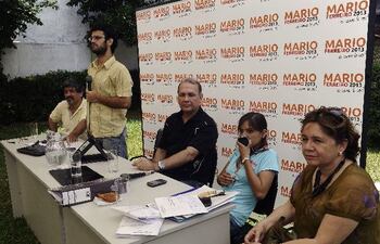 el-presidenciable-de-avanza-pais-mario-ferreiro-c-junto-a-rodrigo-buongermini-i-jefe-de-campana--224956000000-487053.jpg