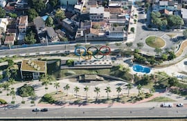 los-aros-olimpicos-en-el-parque-madureira-93059000000-1484286.JPG