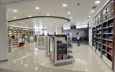 Desde  Hacienda hay oposición a toda forma de comercio con mínimos impuestos (duty free shops) en la frontera.