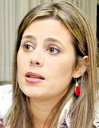 Kattya González (PEN), diputada por Central, autora del proyecto de ley que incorpora los royalties en el Presupuesto General.