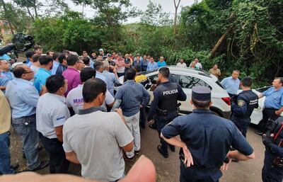 Los taxistas realizaron una “cacería” de conductores de las plataformas Uber y Muv, en Ciudad del Este, que se fichaban para operar con las mismas.