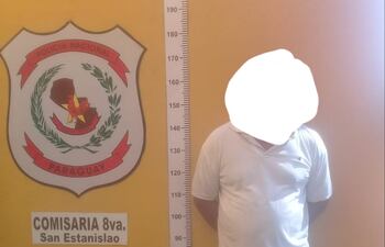 El hombre quedó detenido y a disposición de la Fiscalía.