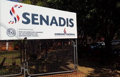 El titular de la Senadis decidió otorgar un rubro de directora a una funcionaria del Ministerio de Salud Pública que fue comisionada a su institución, sin contar con la competencia para ello.