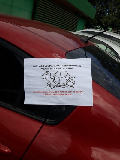 Mal estacionado.