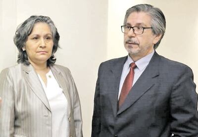 Mirian Meza e Isidro González,  dos de los camaristas amigos del clan ZI, hoy suspendidos.