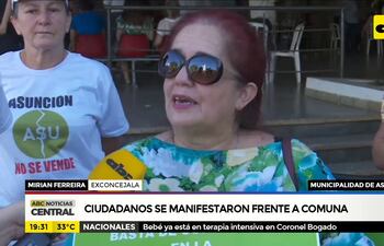 Ciudadanos se manifestaron frente a comuna