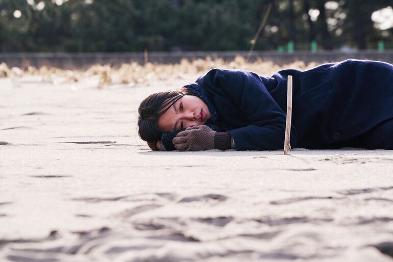 "En la playa sola de noche" (2017), de Hong Sang-soo.