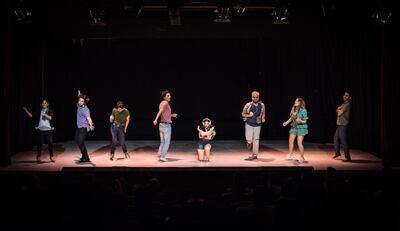 Una reflexión sobre las relaciones humanas propone esta  obra dirigida por Tana Schémbori.