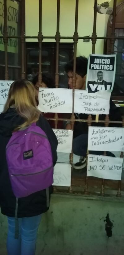 Estudiantes toman Colegio Presidente Franco.
