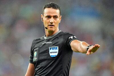 Wilmar Roldán, 39 años, pitará la semifinal entre Chile y Perú.