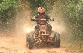 giuliano-berdejo-se-impuso-en-la-categoria-cuacis-250-cc-y-se-consagro-de-manera-anticipada-campeon-del-certamen-de-atv-bikers--231300000000-1151827.jpg