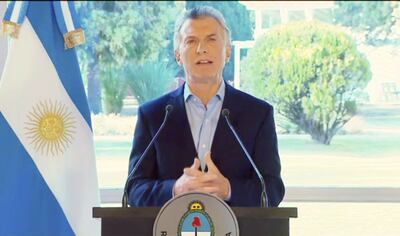El  presidente argentino Mauricio Macri ha buscado salir de la crisis económica, que dejó el populismo kirchnerista, con medidas de austeridad fiscal, que el pueblo no desea afrontar.