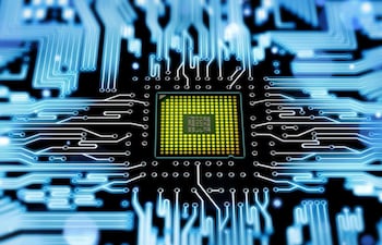 el-microprocesador-es-un-circuito-integrado-que-es-parte-fundamental-de-la-unidad-central-de-procesamiento-en-una-computadora-o-dispositivo-electronic-205320000000-1395372.jpg