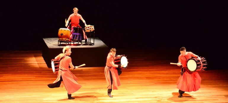 El grupo Wa-League actuará mañana en el Centro de Convenciones Mariscal, donde se realizará el festival japonés Nihon Matsuri, que este año será también una de las instancias de celebración de los cien años de relación entre Paraguay y Japón.