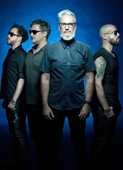 La agrupación nacional Paiko interactúa con sus fans.