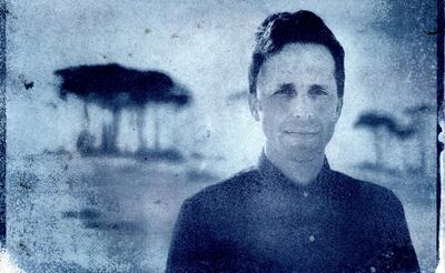 Diego Drexler en una imagen  promocional de su álbum “Pampero”, tratada como si fuera una fotografía antigua.