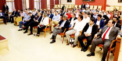 Con incidentes se desarrolló la reunión en la Junta de Gobierno de la ANR. Piden “abrazo republicano” entre Marito y HC.