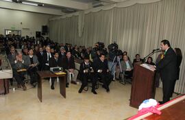 salyn-buzarquis-mopc-presentacion-de-informe-de-gestion-155712000000-568599.JPG