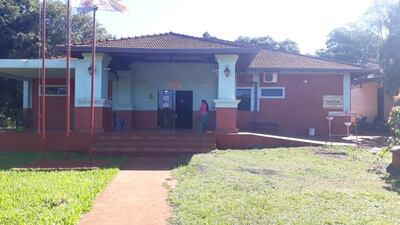 Este es el centro médico donde atenderán los profesionales de blanco contratados por los vecinos ante la falta de respuestas de los administradores de salud del Gobierno nacional.